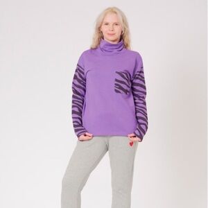 Preloved Renata Turtleneck Sweatshirt Small NWT